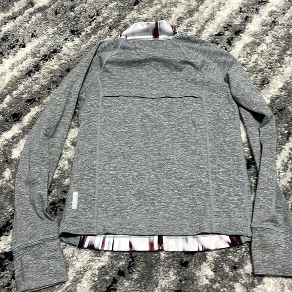 Zella jacket - Picture 6 of 7